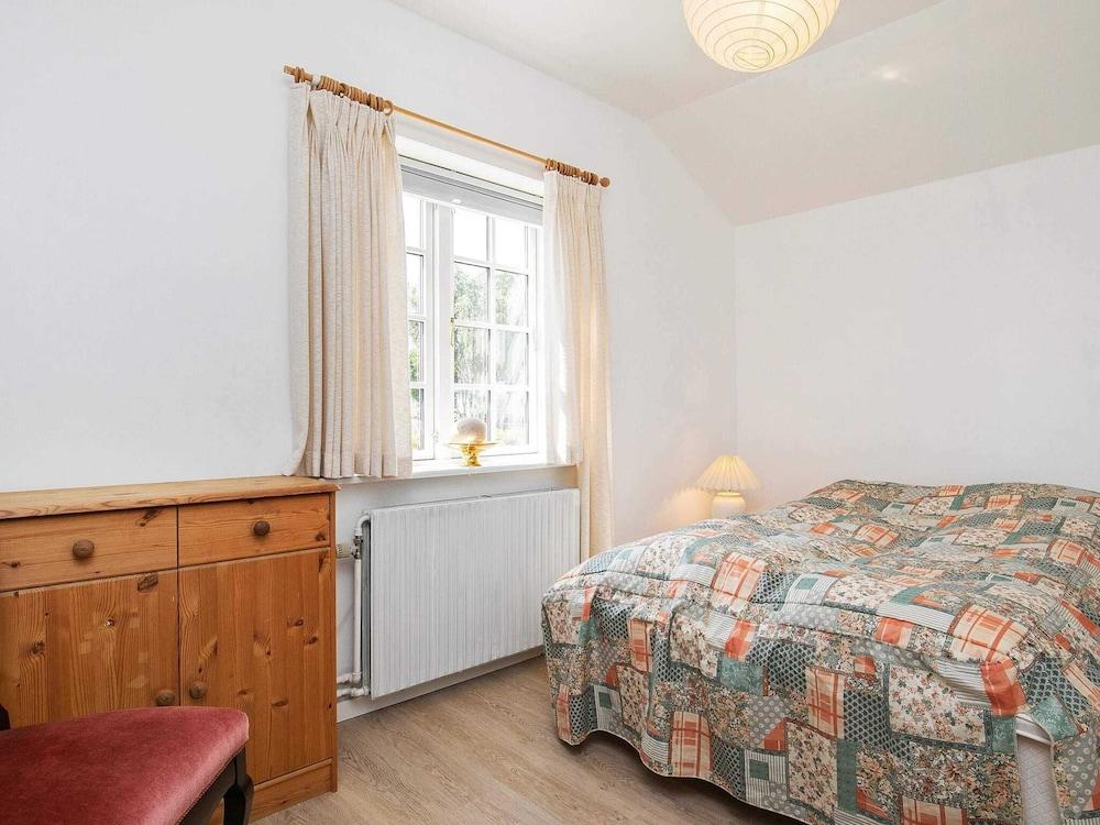 5 Person Holiday Home in Albaek