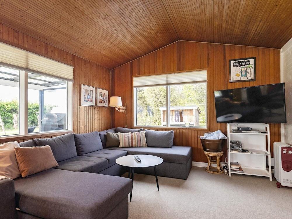 6 Person Holiday Home in Hadsund-by Traum