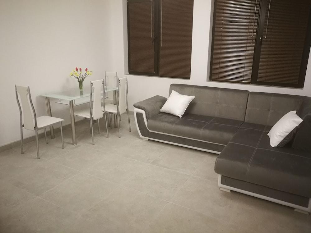 The White House in Palamartsa