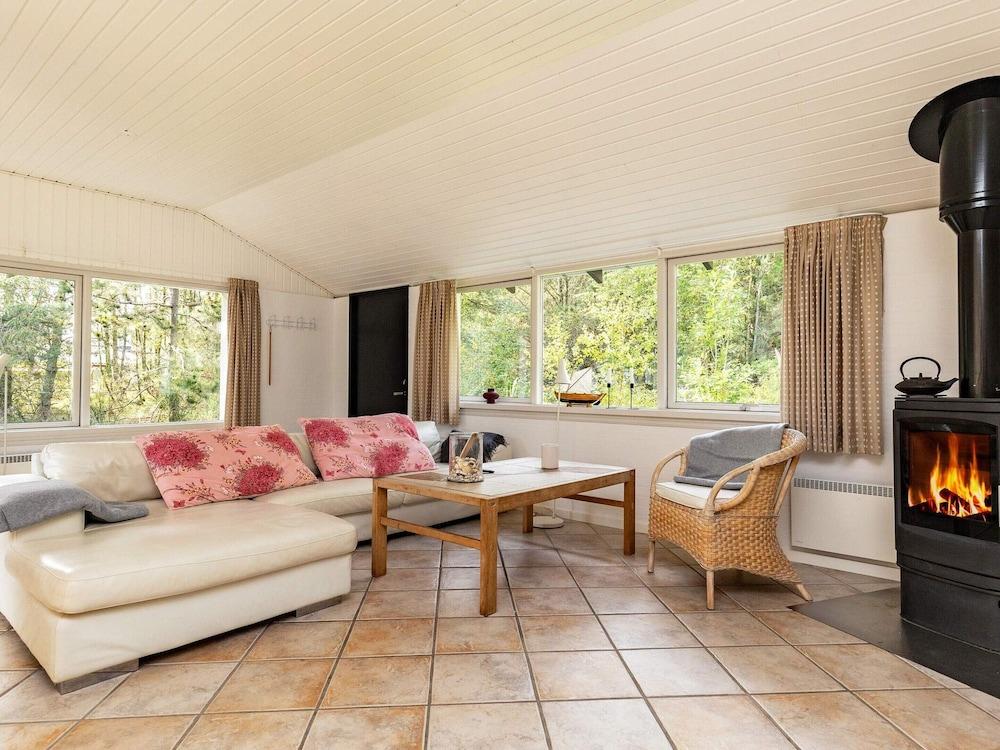 6 Person Holiday Home in Albaek