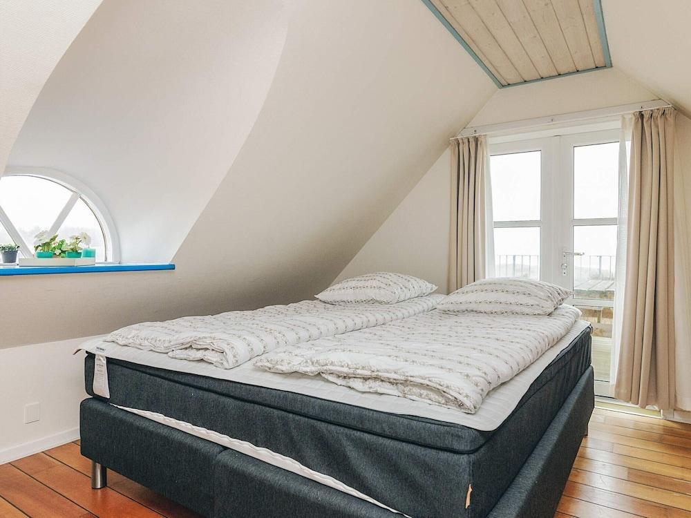 12 Person Holiday Home in Hirtshals-by Traum