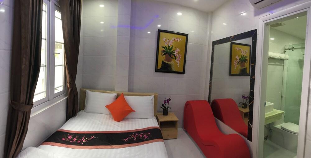 Deluxe 1 bed ,1 Bath ,2 Guests