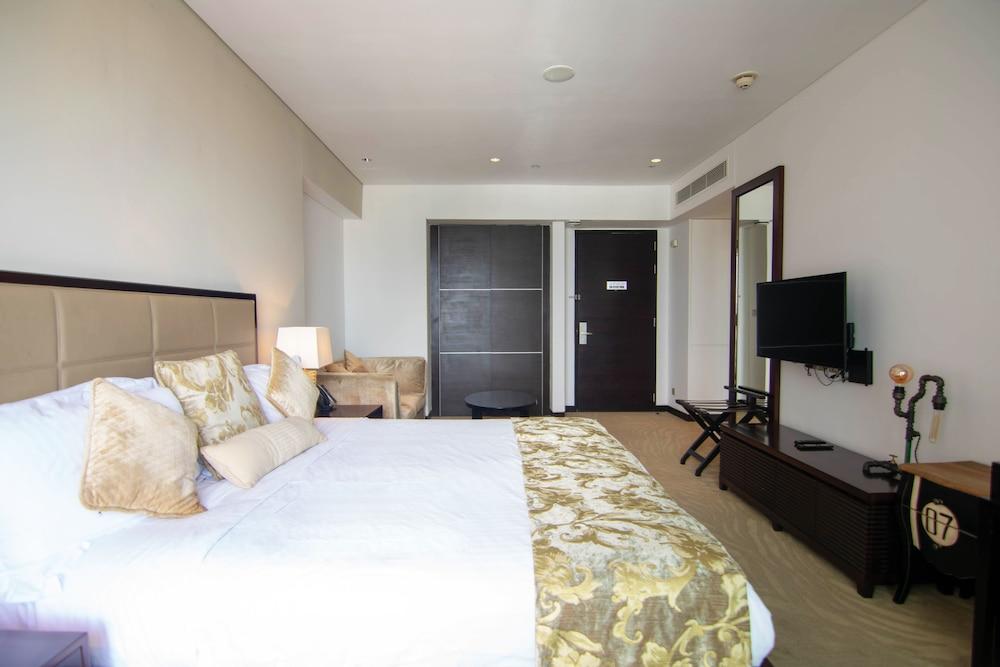 Lux BnB Address Dubai Marina-Studio