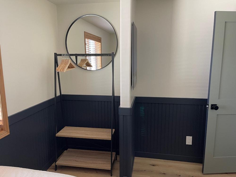 Pinedale Cozy Cabins