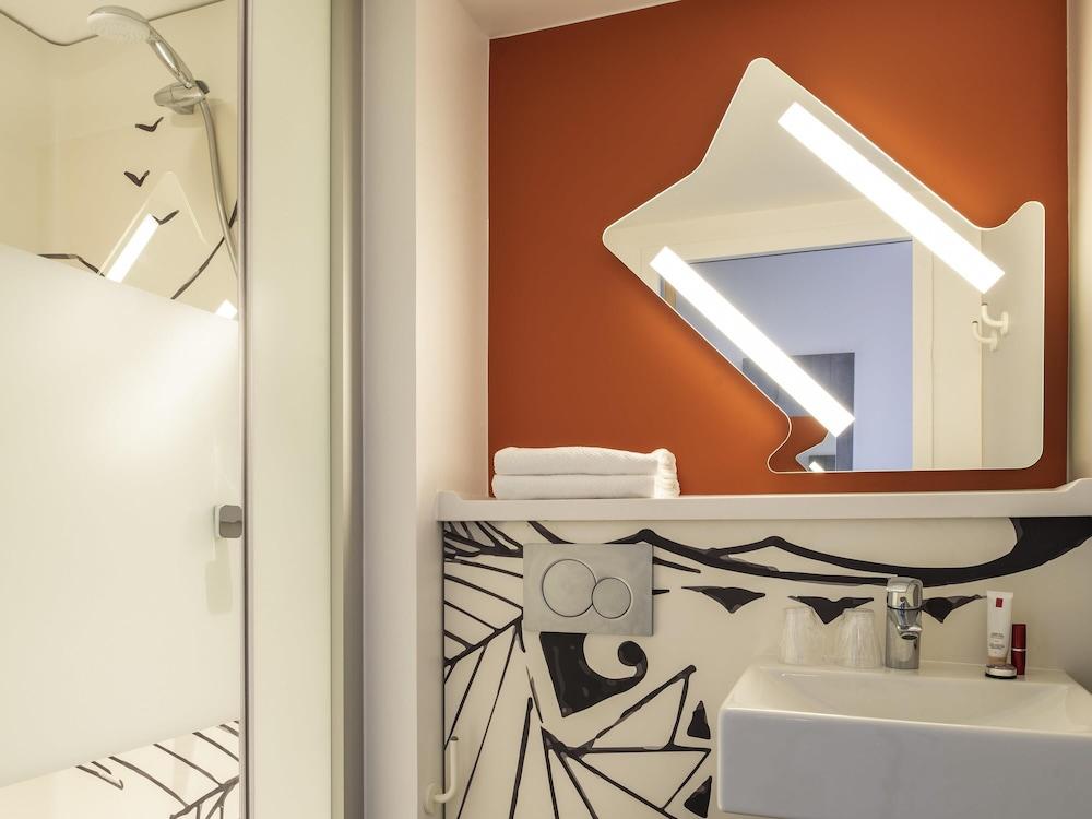 ibis budget Beauvais Aeroport