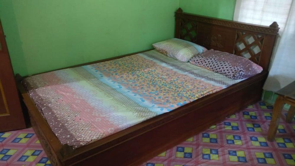 Adji Homestay - Hostel