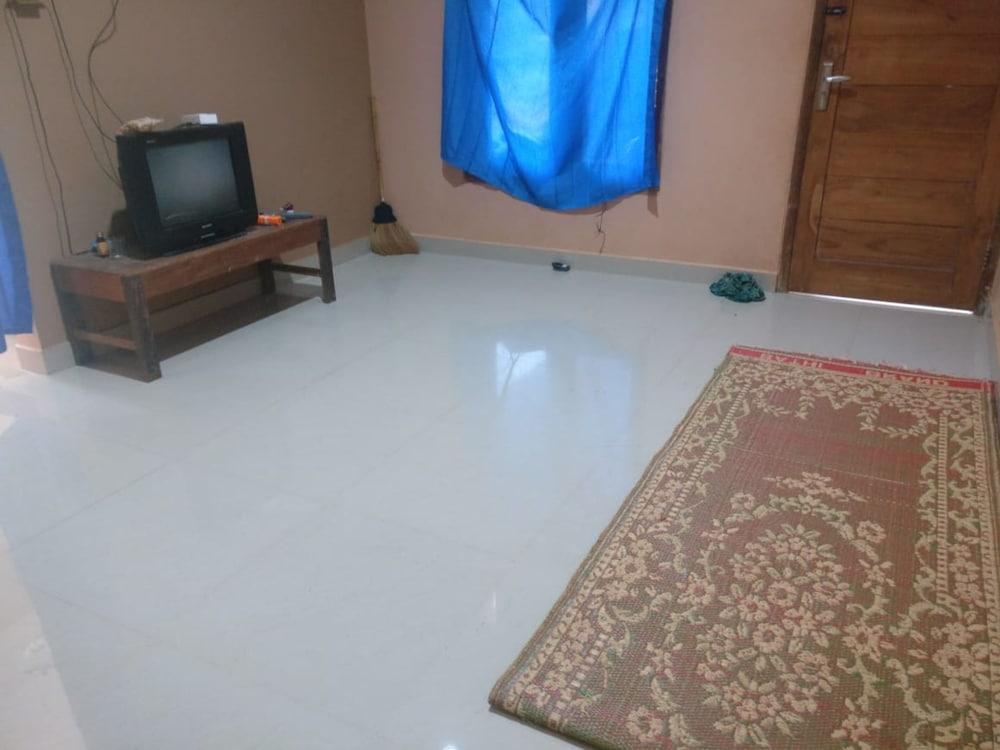 Elvira Homestay - Hostel