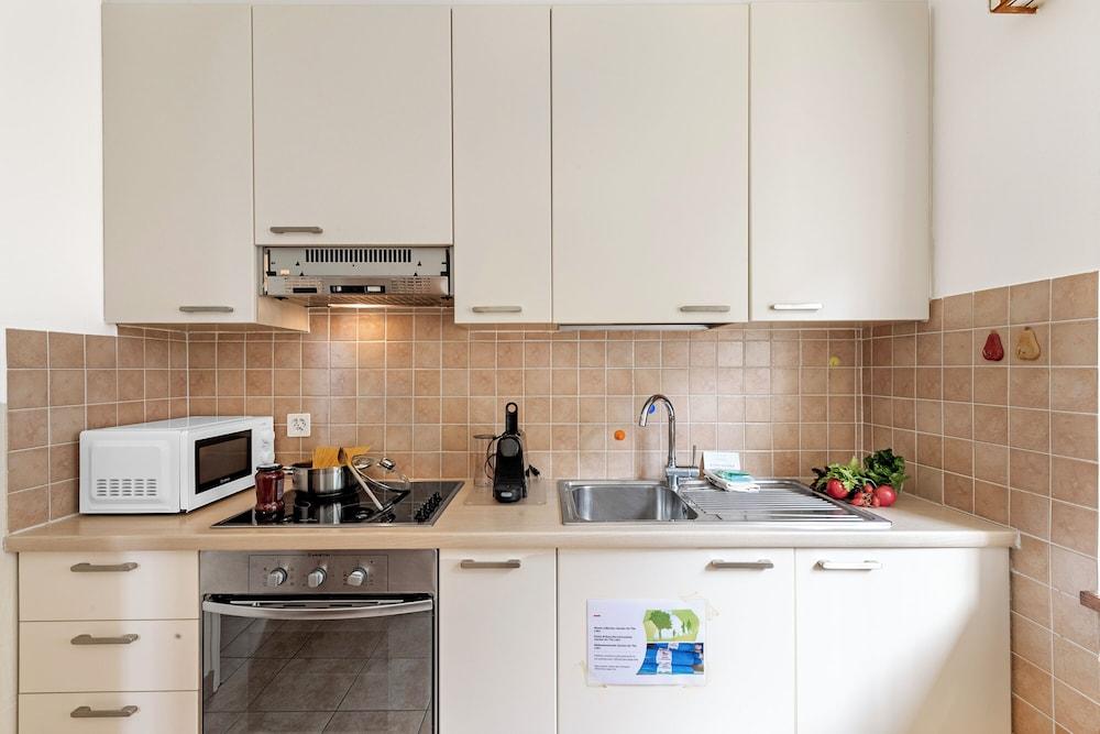 Garden on the lake 2