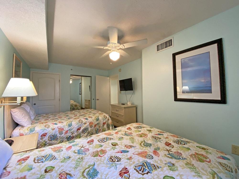 Sand Dunes by Palmetto Vacations