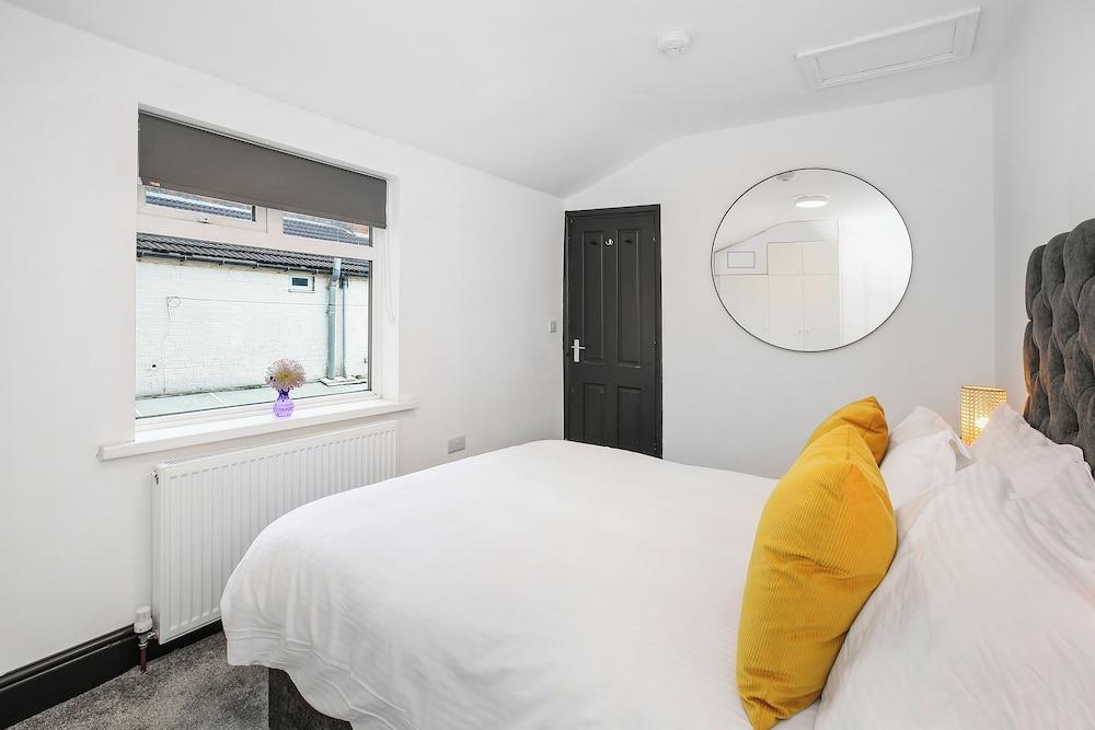 TYME Suites on Kingsway