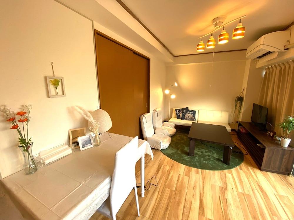 Yoyogi Apartment 2-401