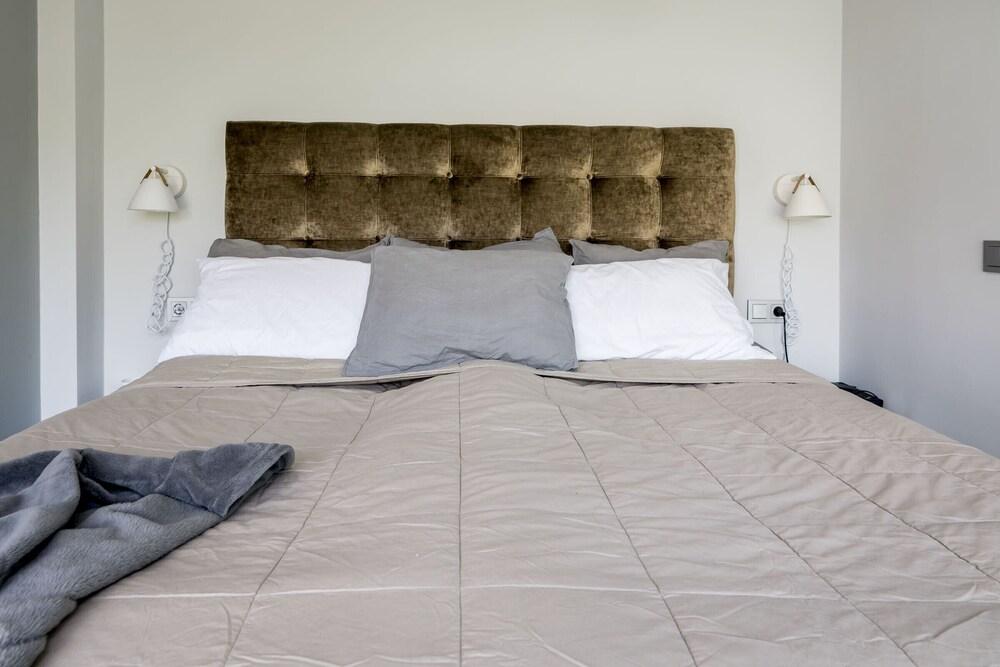 MAR - Luxury Villa Marbesa 400 meters to beach