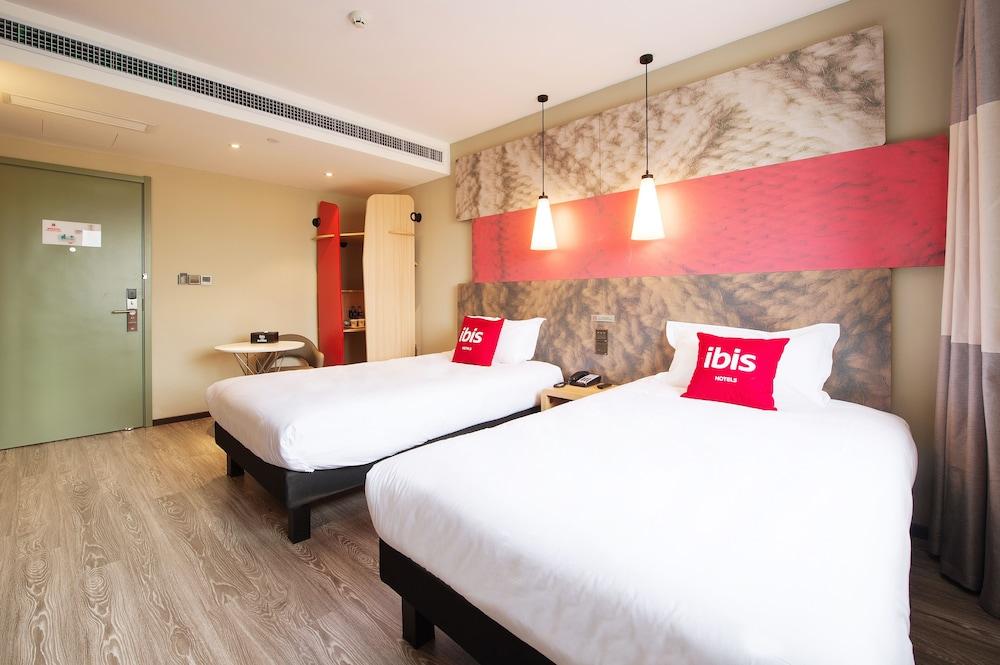 ibis Harbin Central Street Hotel