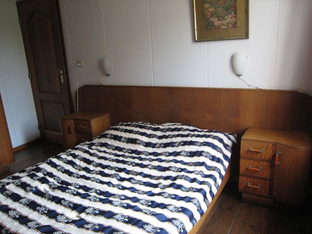 Lovely Apartment in Mesch With Parking