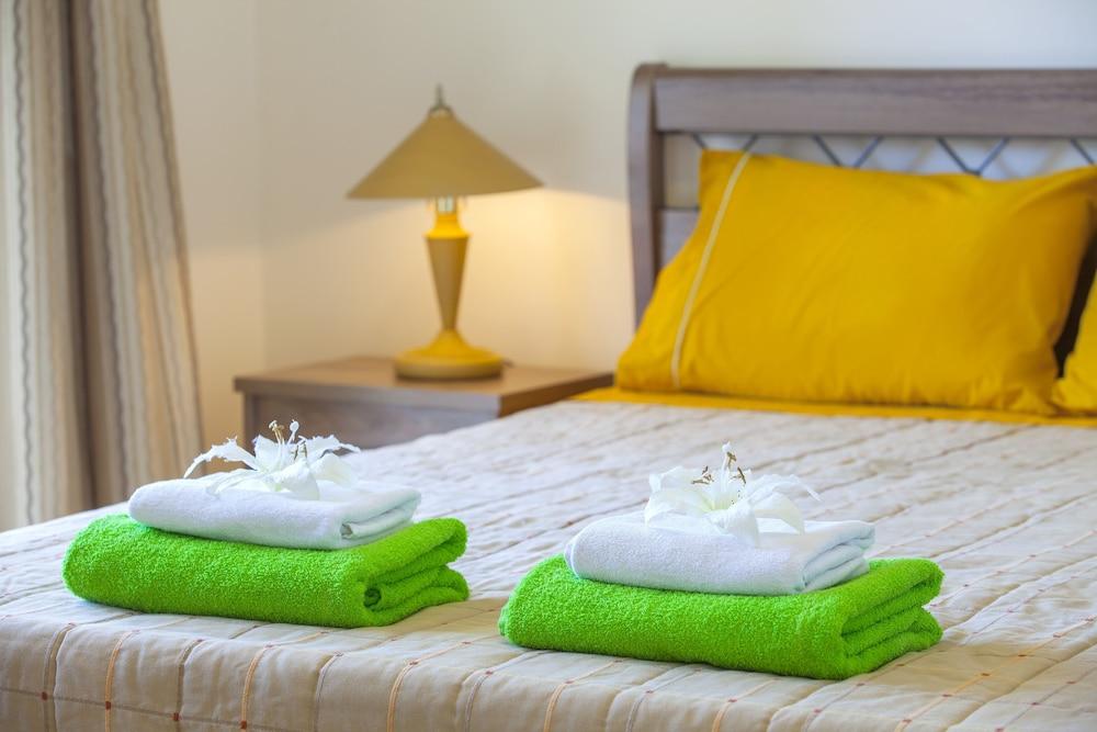 Castle Holiday Apartments