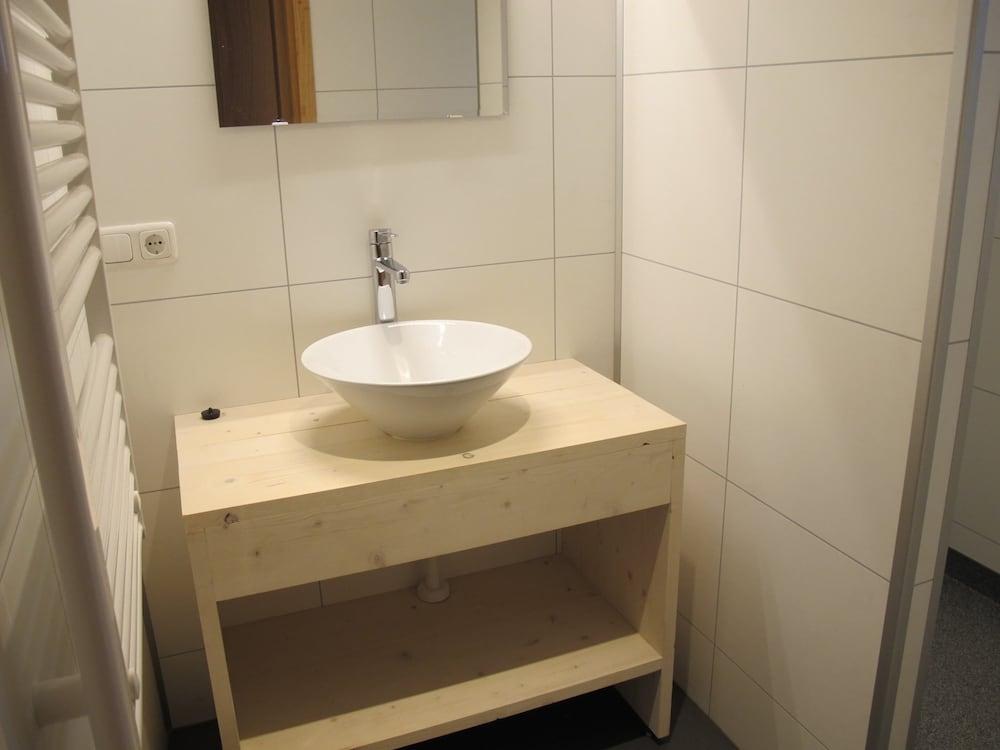 Modern Cabin-style Bungalow