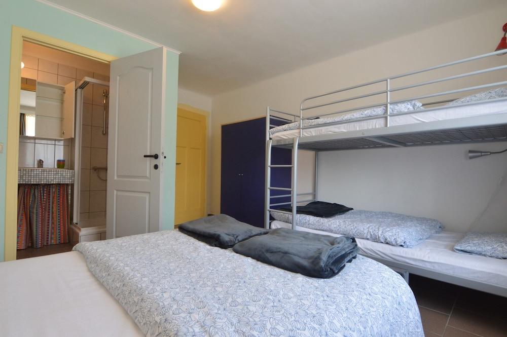 Apartment in Halenfeld-amel With Terrace