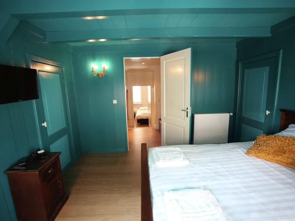 Luxury VOC Stay w/ Views