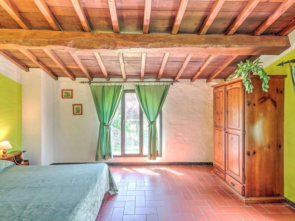 Appealing Home With Pool