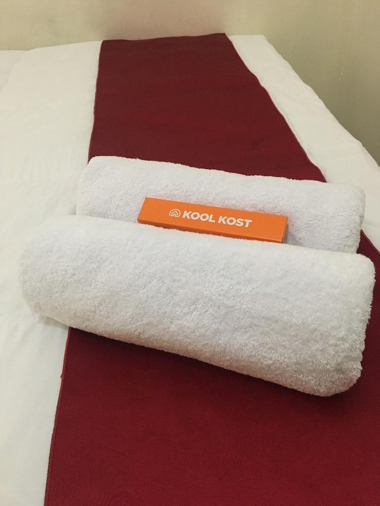 KoolKost Syariah near UMSU Medan