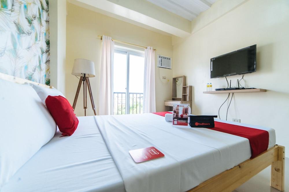 RedDoorz Plus near CK Square Cainta