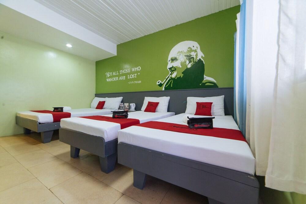 RedDoorz Plus @ Altaroca Antipolo