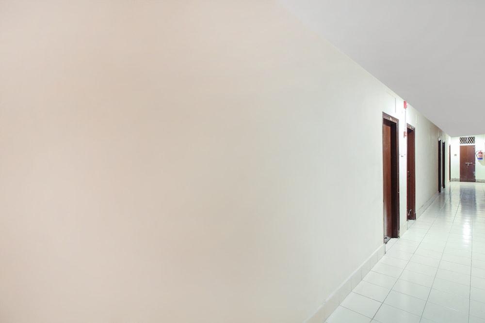 OYO 70733 Hotel Regal