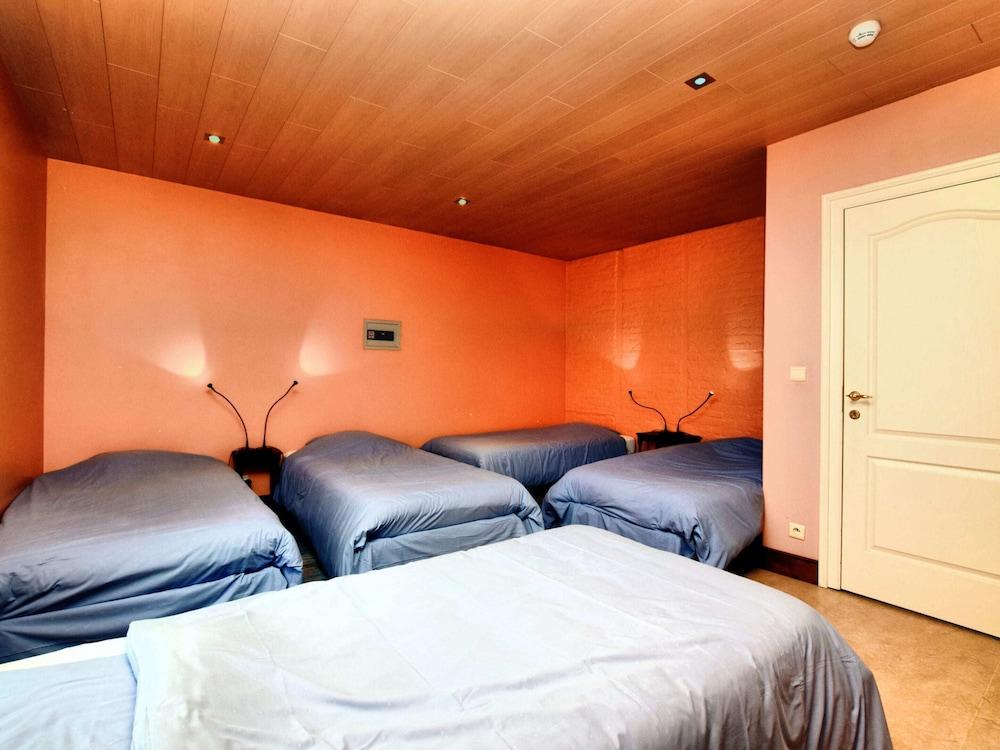 Stylish Stay With Sauna