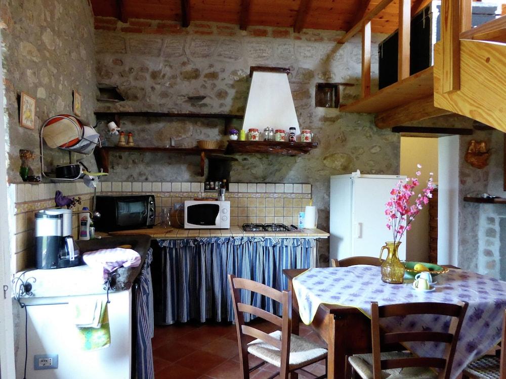Cottage in Casoli Near Ski Slopes