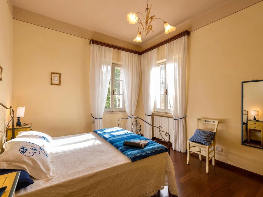 Villa in Citta Della Pieve Near Lake