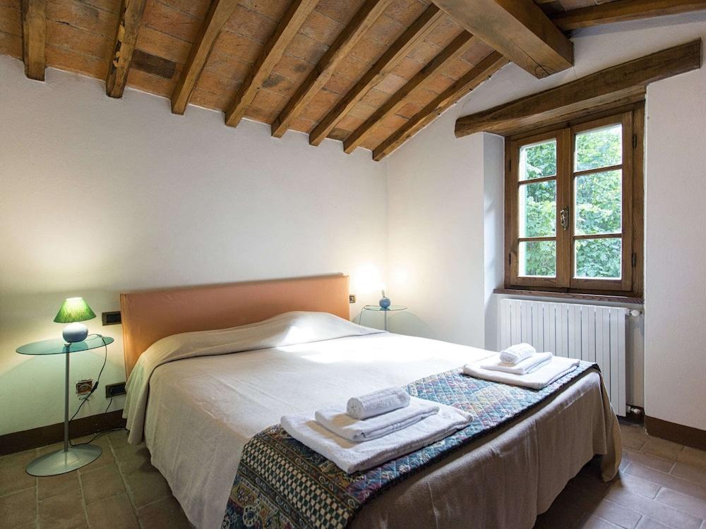 Magnificent Villa, Extremely Panoramic Position, Sauna, Hot Tub, Private Pool