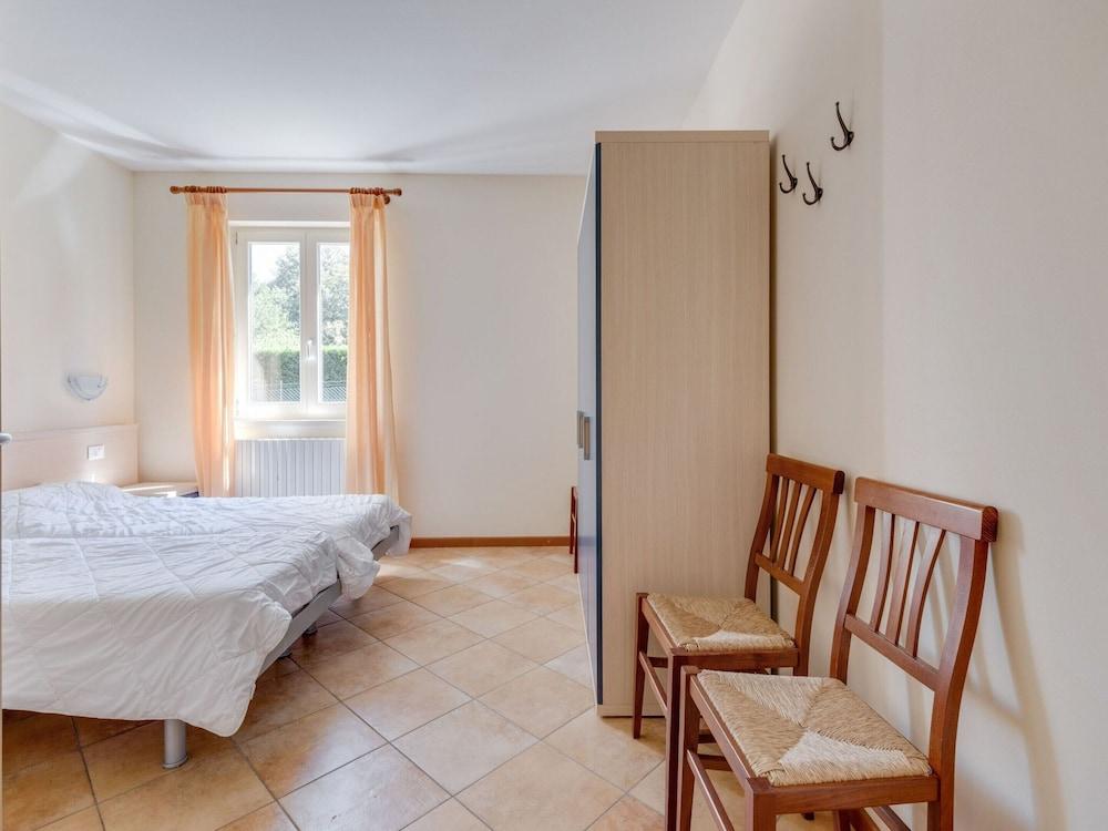 Apartment on Lake Idro With Pool