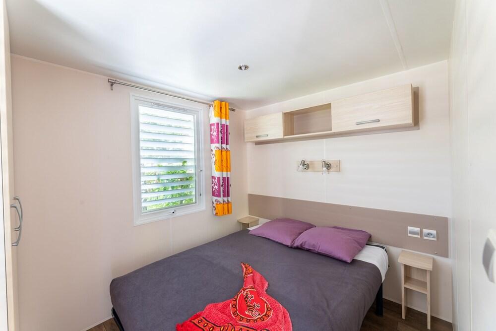 Camping le Chateau de Rochetaillée