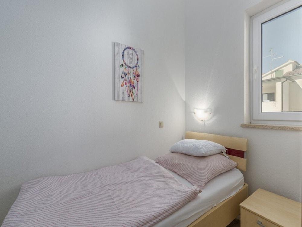 Holiday Home in Novigrad With Private Pool