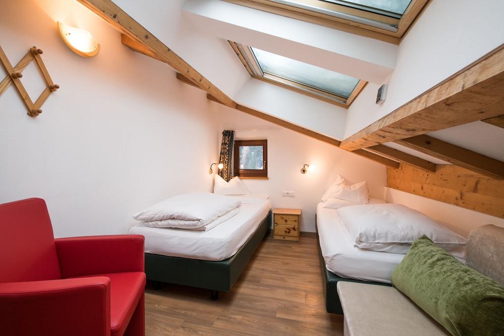 La Tambra B&B Residence - central with Restaurant