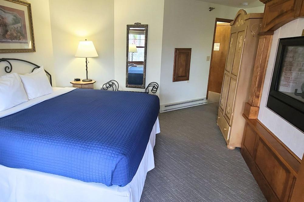 Bridgeport Waterfront Resort