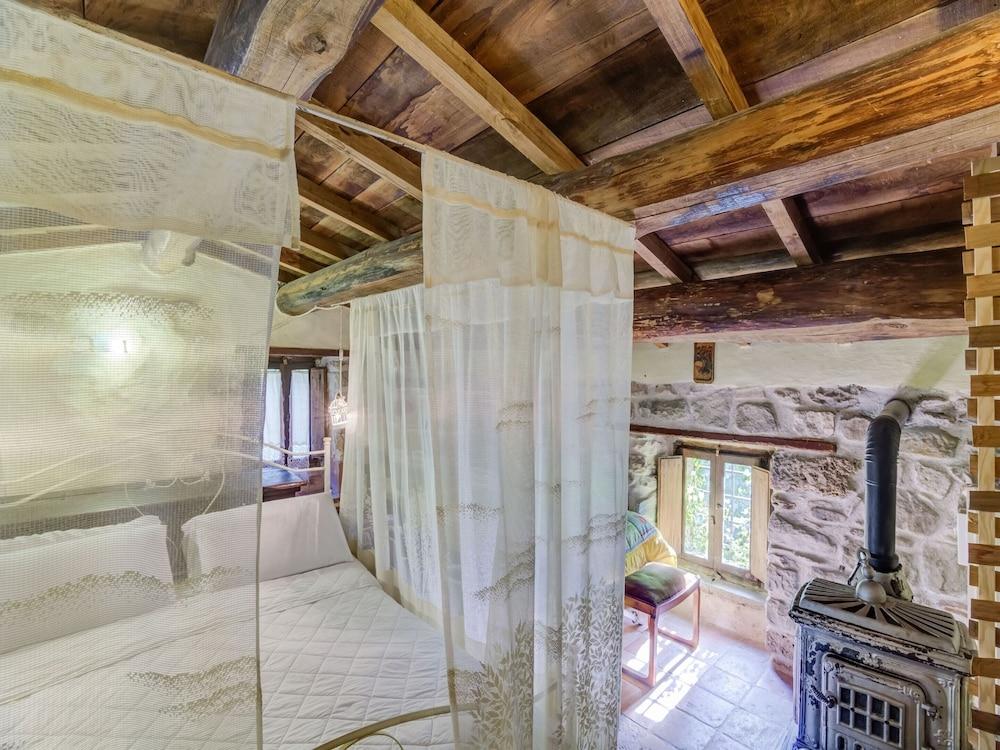 Family Mill Stay With BBQ