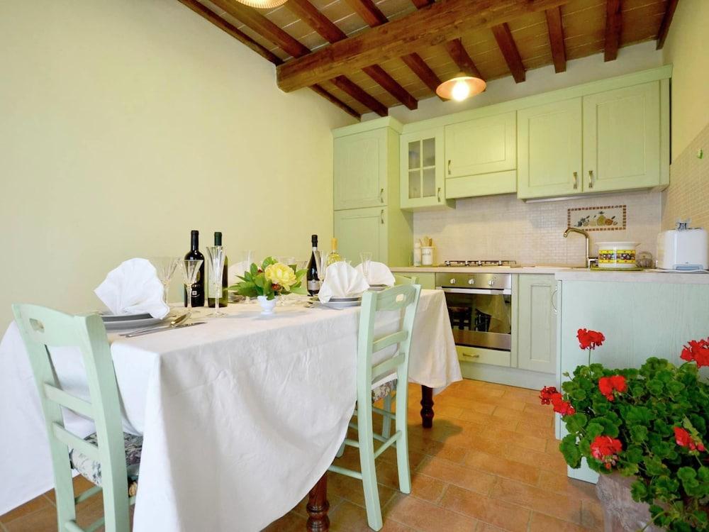 Villa with Private Pool near Cortona in Calm Countryside & Hilly Landscape