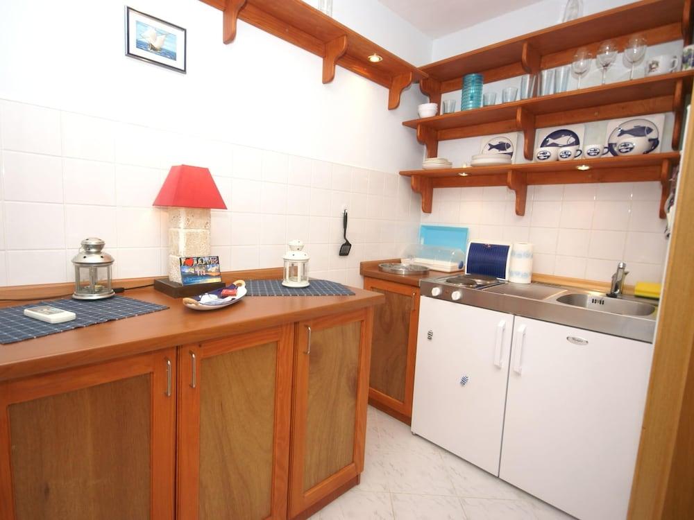 Coastal Apartment in Vis Near sea