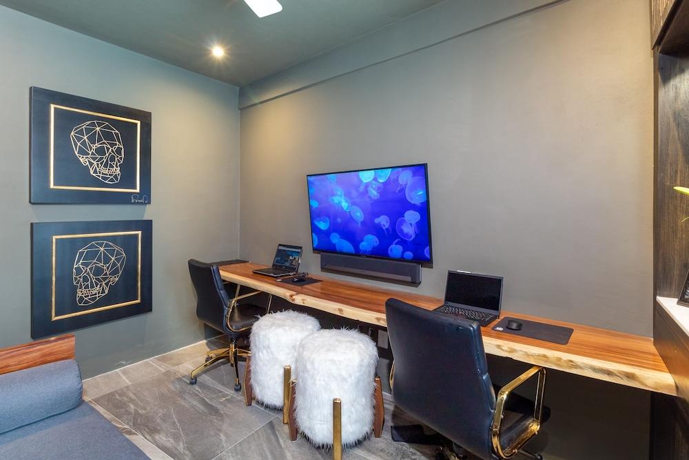 Cuale Condo Retreats