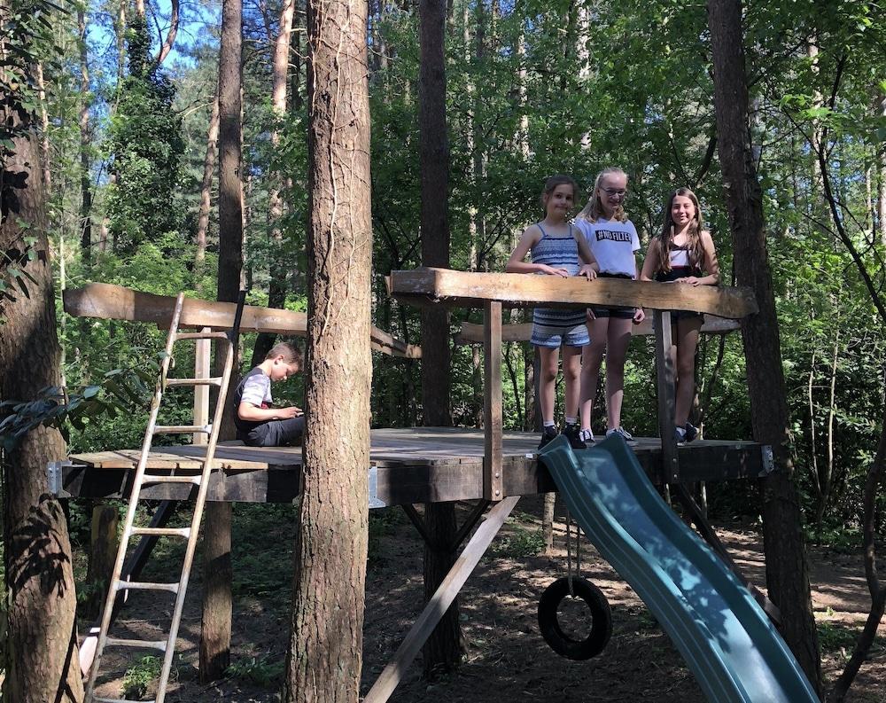 Chalet in Antwerp Near Bobbejaanland Park