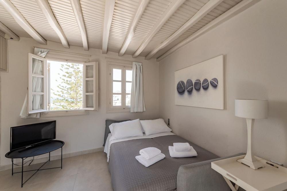 Rania Apartments Sea View