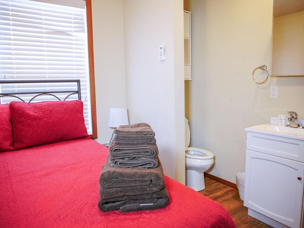 Custom Touch Village - Midland