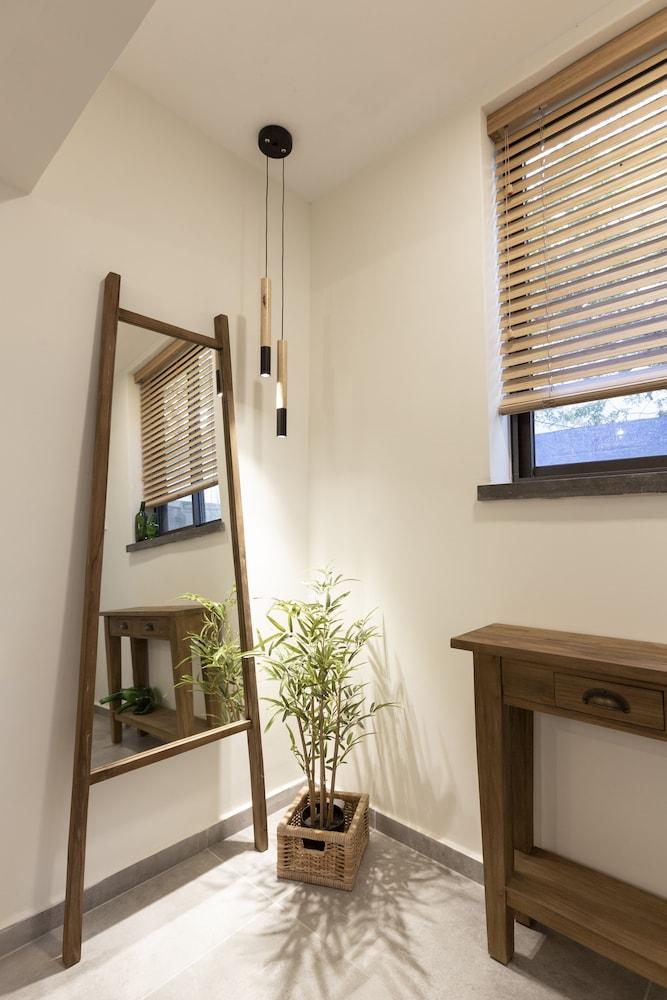 AirTLV Sirkin Apartment