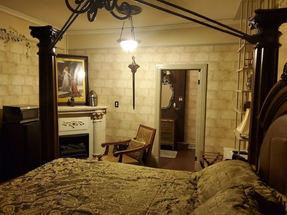 The Amberson House Bed & Breakfast