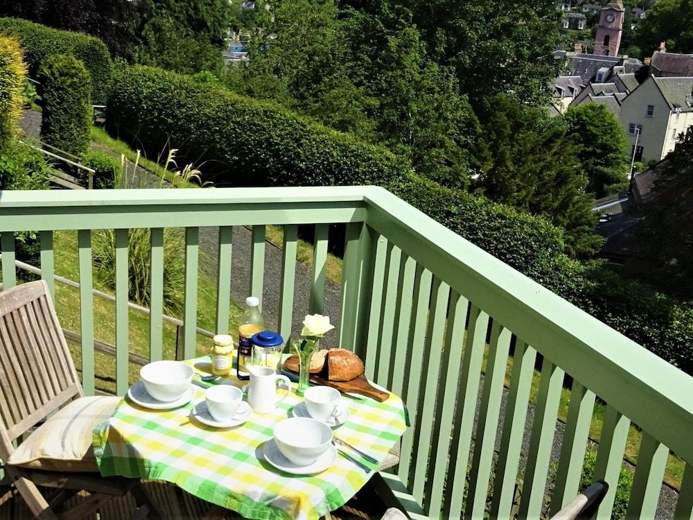 Cottage in Jedburgh With Stunning Views