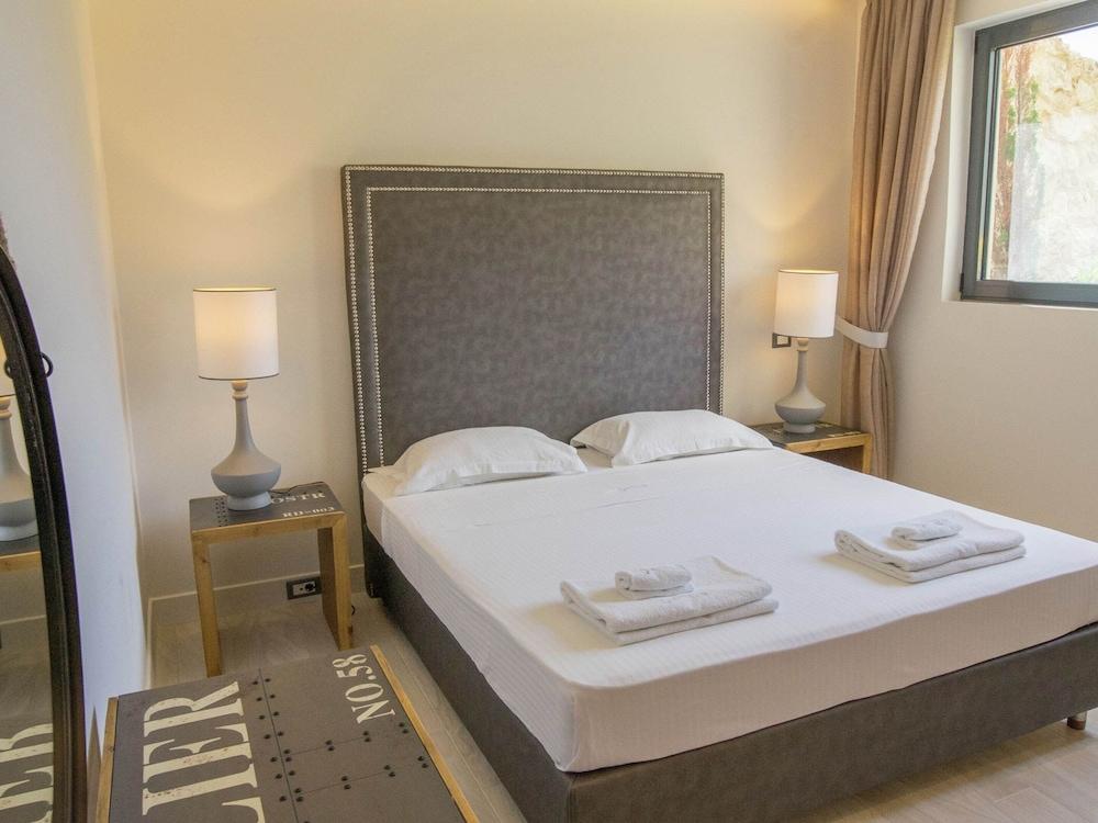 Modern Villa in Sivota With Pool