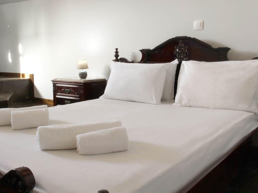 Villa in Corfu With Pool Near Gialos Beach