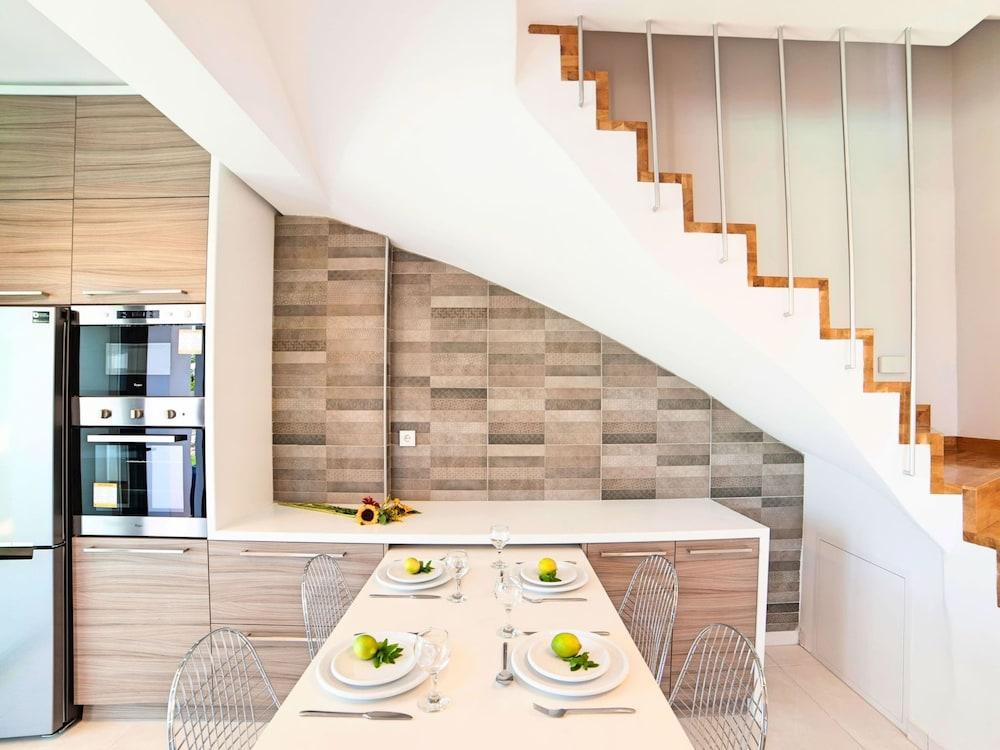 2 new Villas With Heated Pool, Rent Separately or Together at Kournas Lake