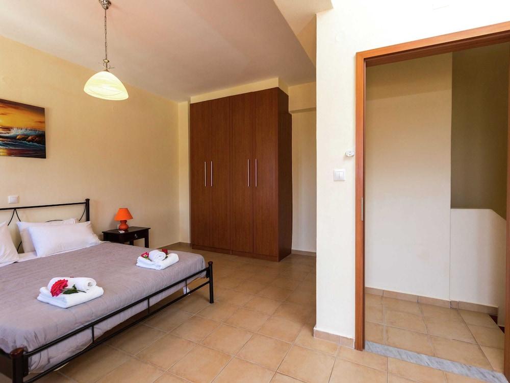 Hillside Villa in Bali With Private Pool